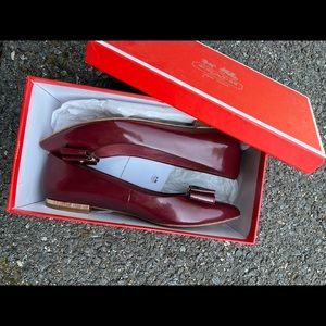 Coach Wendy patent leather pointy flats women bow shoes size 7 w/ box